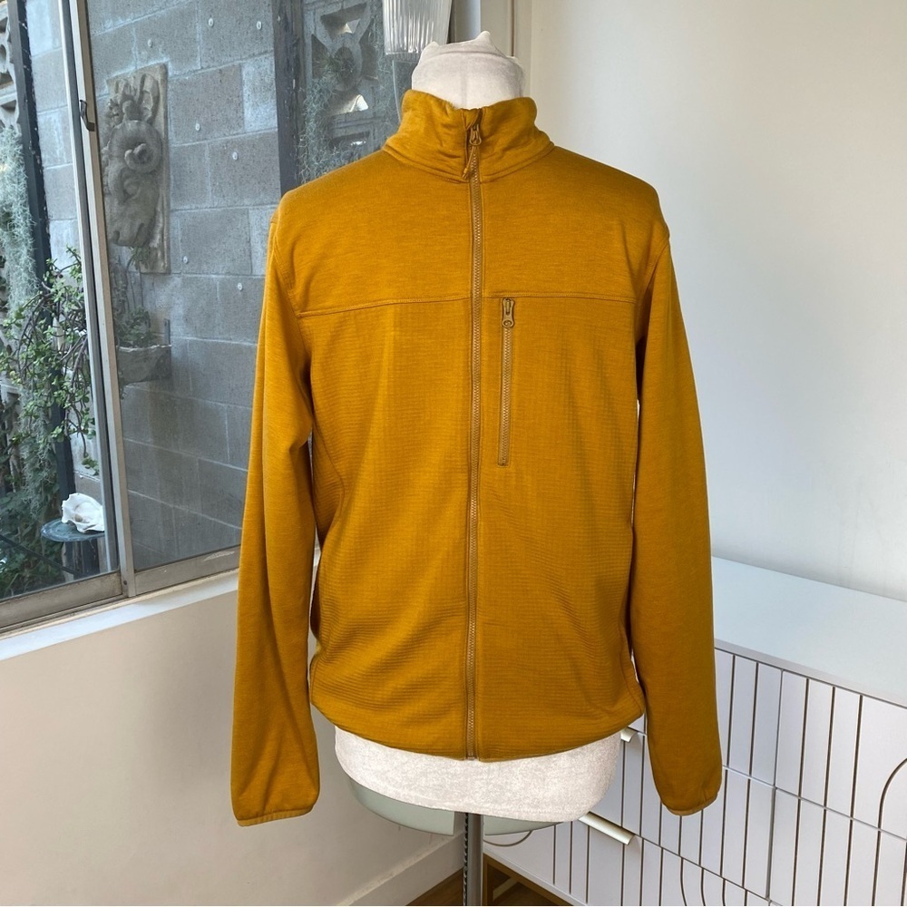Uniqlo Quilted Patch Zip Up Utility Sweater Jacket in Mustard, Size Small